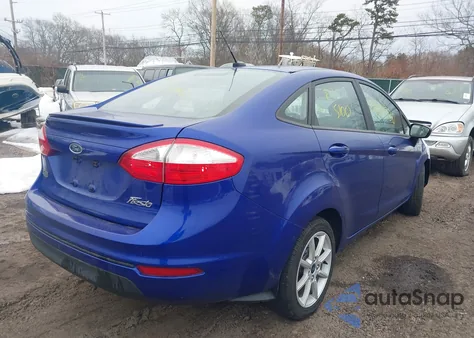 2015 Ford Fiesta Se z USA, uszkodzony, nr VIN 3FADP4BJ4FM196675